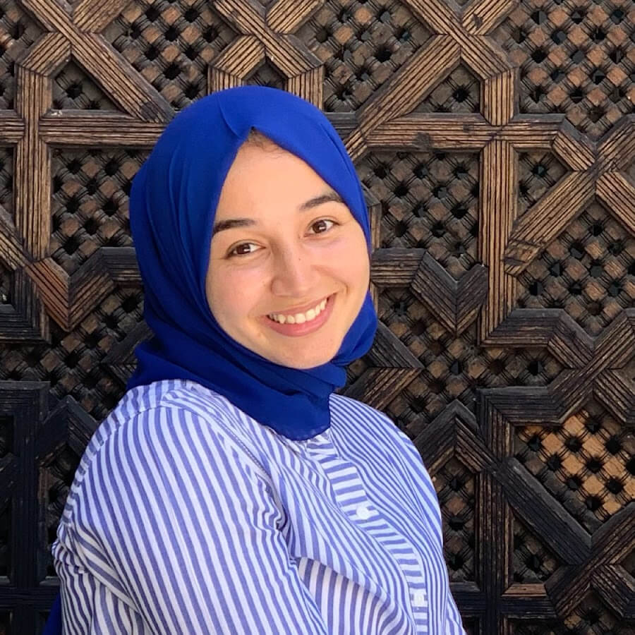 Farah Achbab, influenceuse et actrice humanitaire depuis plus de 10 ans